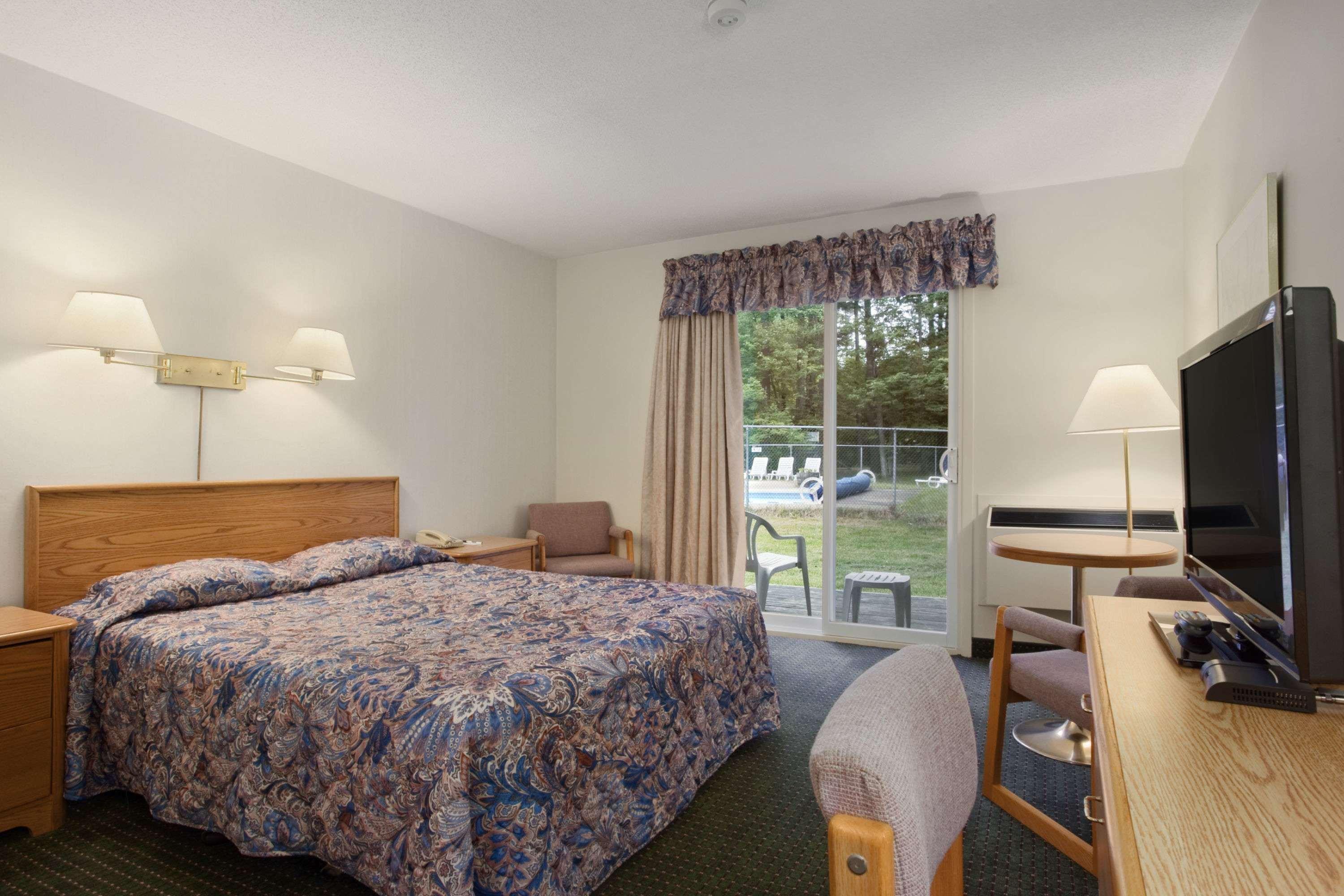 Travelodge By Wyndham Bracebridge Dış mekan fotoğraf