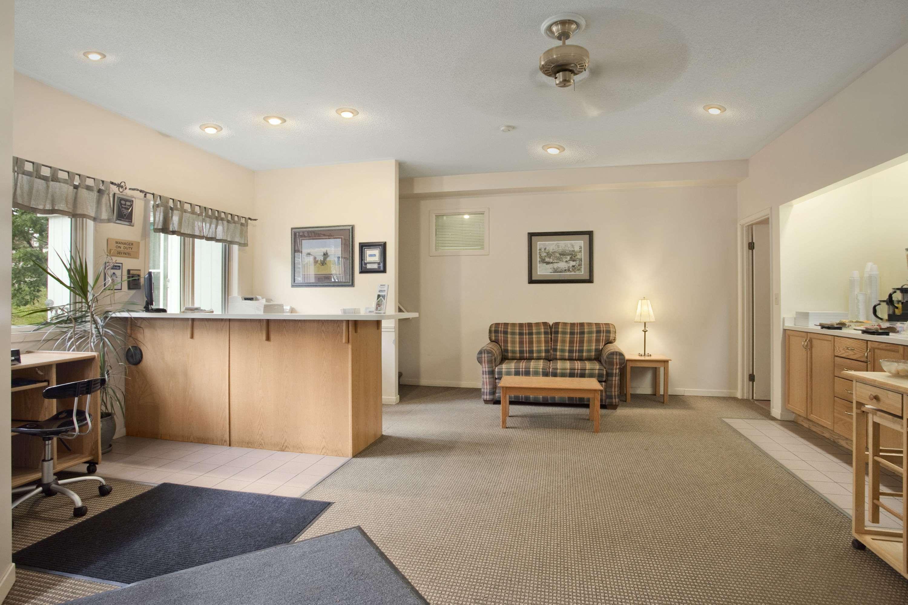 Travelodge By Wyndham Bracebridge Dış mekan fotoğraf