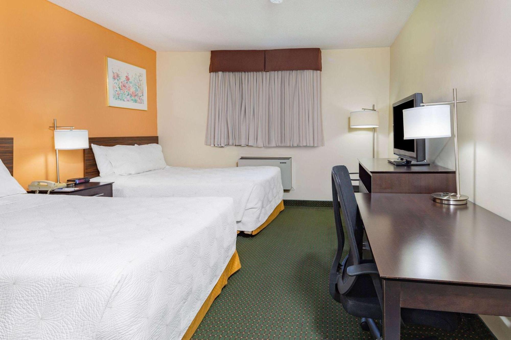 Travelodge By Wyndham Bracebridge Dış mekan fotoğraf