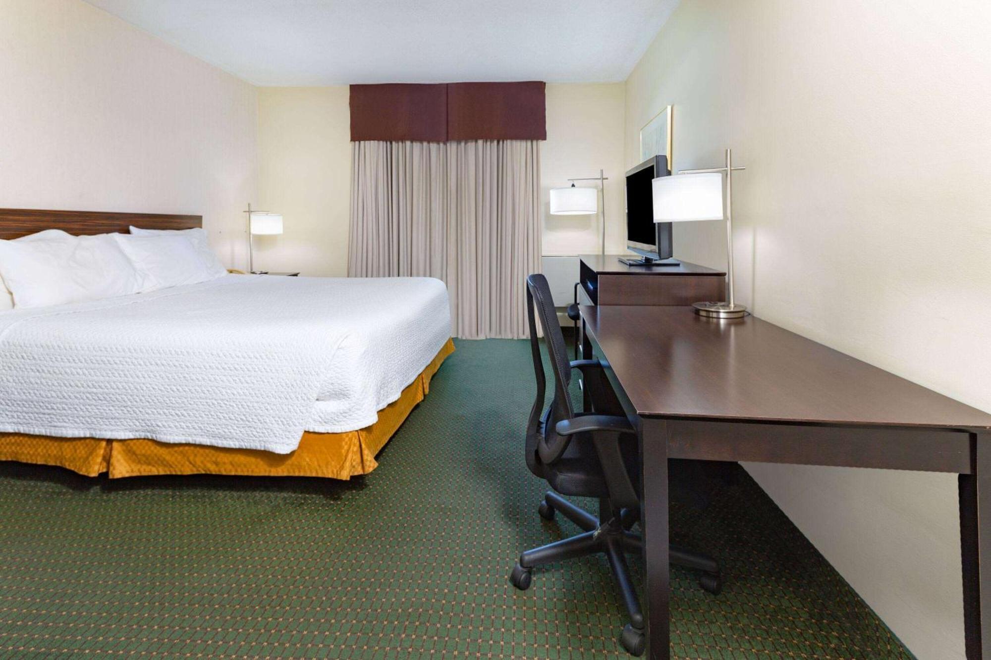 Travelodge By Wyndham Bracebridge Dış mekan fotoğraf